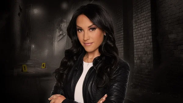 Emily Compagno Net Worth Emily Compagno Net Worth: From NFL Cheerleader to Millionaire TV Host